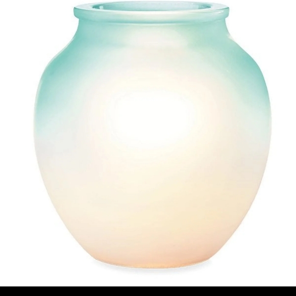 Scentsy serenity wax warmer NIB - Picture 3 of 3